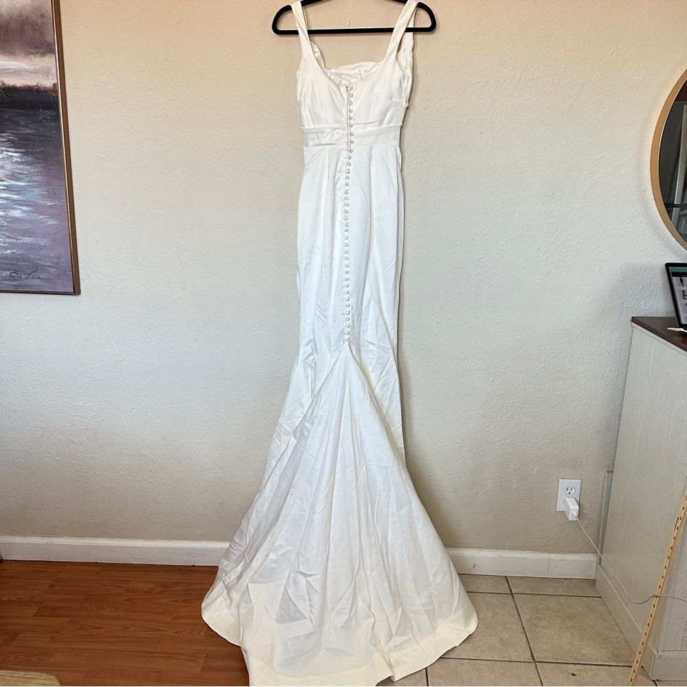 HOUSE OF CB 'Emilie' Off White Satin Mermaid Bridal Gown NWOT size XS - Picture 5 of 17